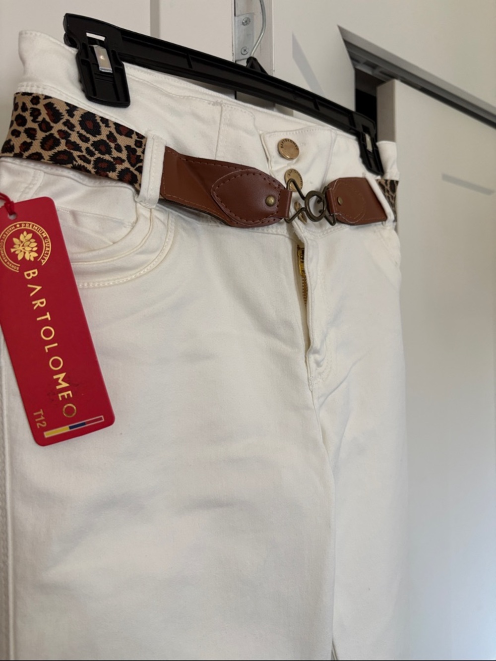 NWT [Bartolomeo] Columbian White Stretch Flare Jeans & Belt Women’s US 4/6 - Picture 5 of 15
